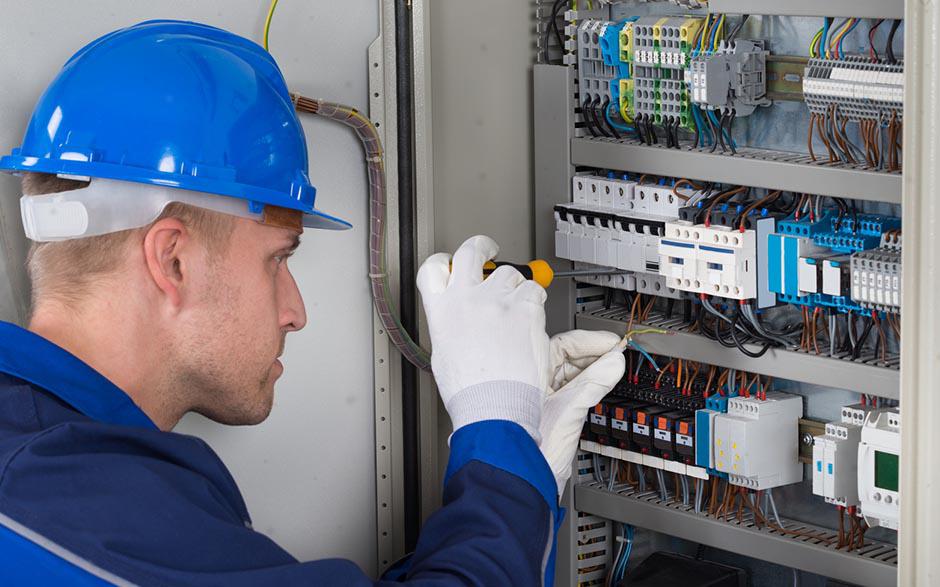 ouvrier électricien Villepinte